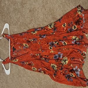 Torrid SEXY Orange Stretchy Top NWOT Size 00 plus size Shows Cleaveage